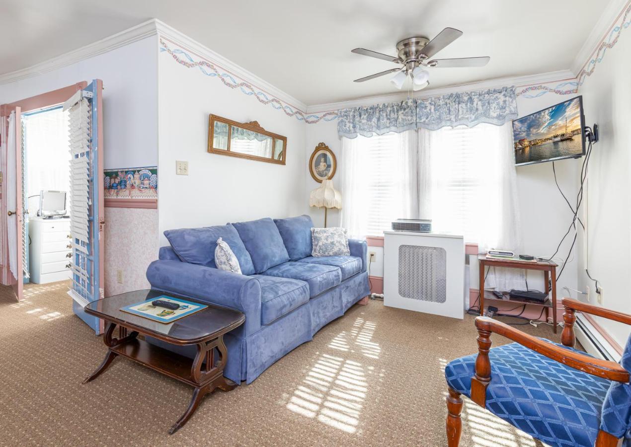Antoinette'S Apartments & Suites Cape May Exterior foto