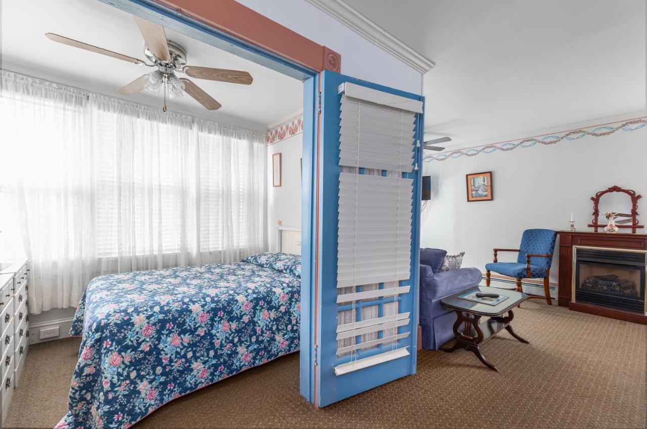 Antoinette'S Apartments & Suites Cape May Exterior foto